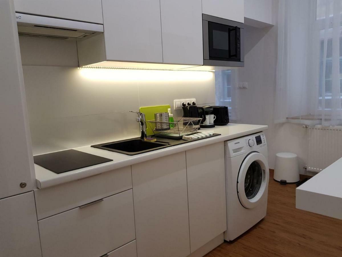 Renaissance Studio Apartment Budapest Eksteriør billede